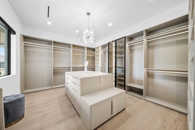 400 NE 4TH Street, Boca Raton, FL 33432