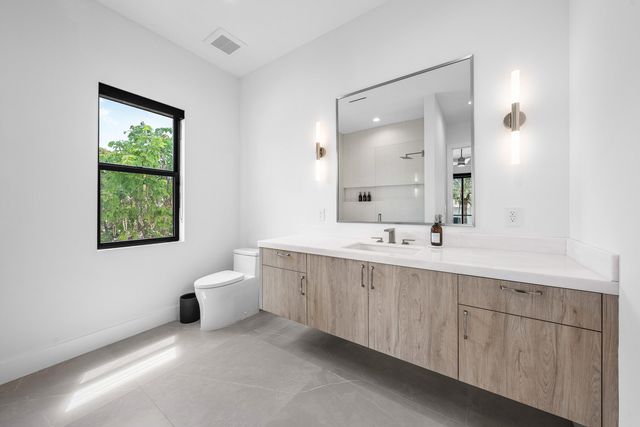 400 NE 4TH Street, Boca Raton, FL 33432