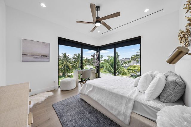 400 NE 4TH Street, Boca Raton, FL 33432