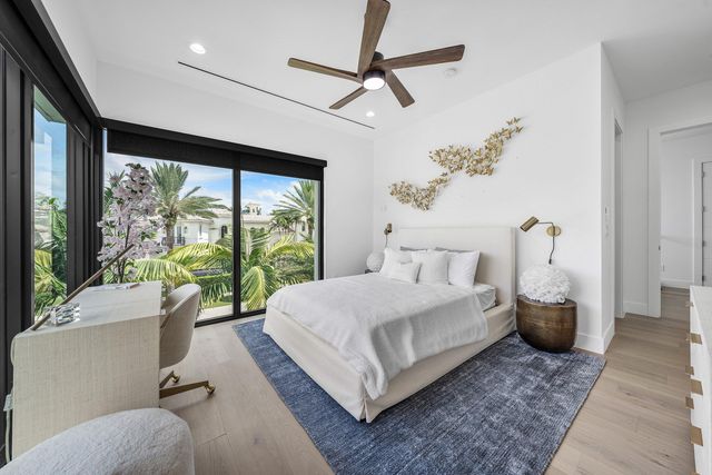 400 NE 4TH Street, Boca Raton, FL 33432