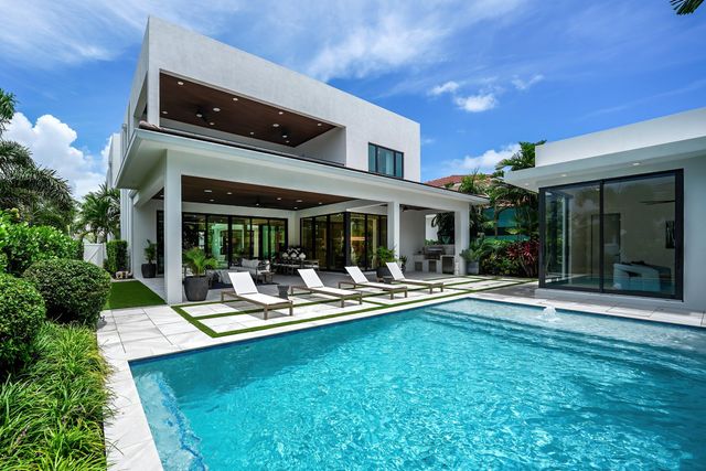 400 NE 4TH Street, Boca Raton, FL 33432