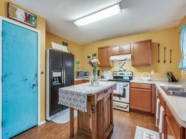 163 Jefferson Drive, Venus, TX 76084