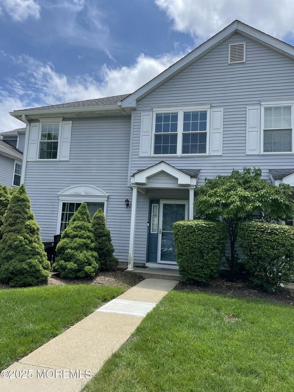 442 Indigo Court, Morganville, NJ 07751