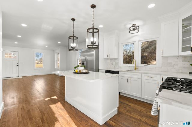 553 Birdseye Street, Stratford, CT 06615