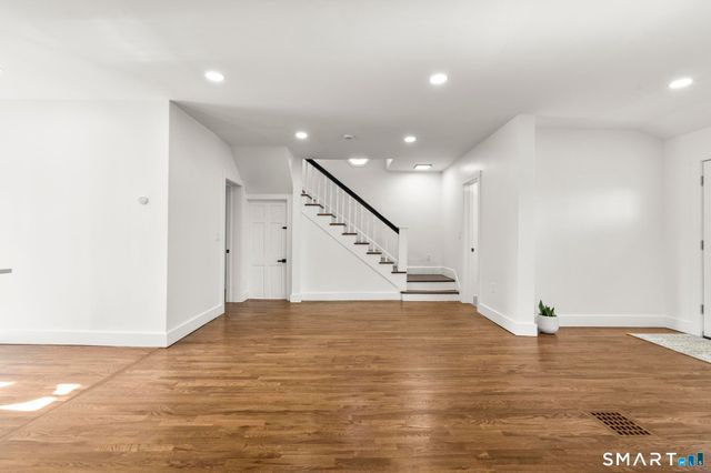 553 Birdseye Street, Stratford, CT 06615