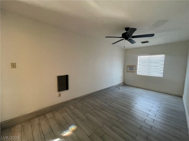 405 South 15th Street B, Las Vegas, NV 89101