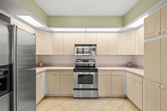 670 ISLAND WAY 800, Clearwater Beach, FL 33767