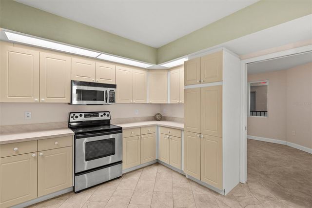 670 ISLAND WAY 800, Clearwater Beach, FL 33767