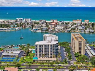 670 ISLAND WAY 800, Clearwater Beach, FL 33767