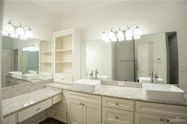 1717 Adams Crossing, Harlingen, TX 78550