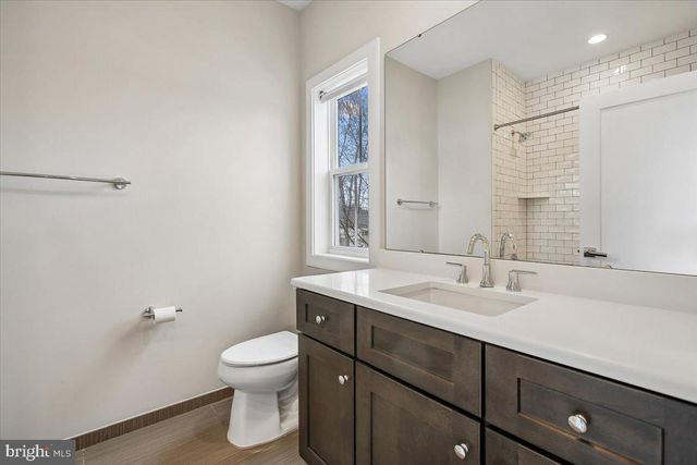 1462 SPRING VALE AVE, Mclean, VA 22101