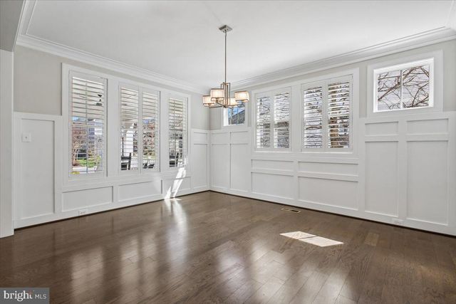 1462 SPRING VALE AVE, Mclean, VA 22101