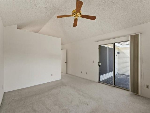 3317 Golden Trails Drive 807, Houston, TX 77345