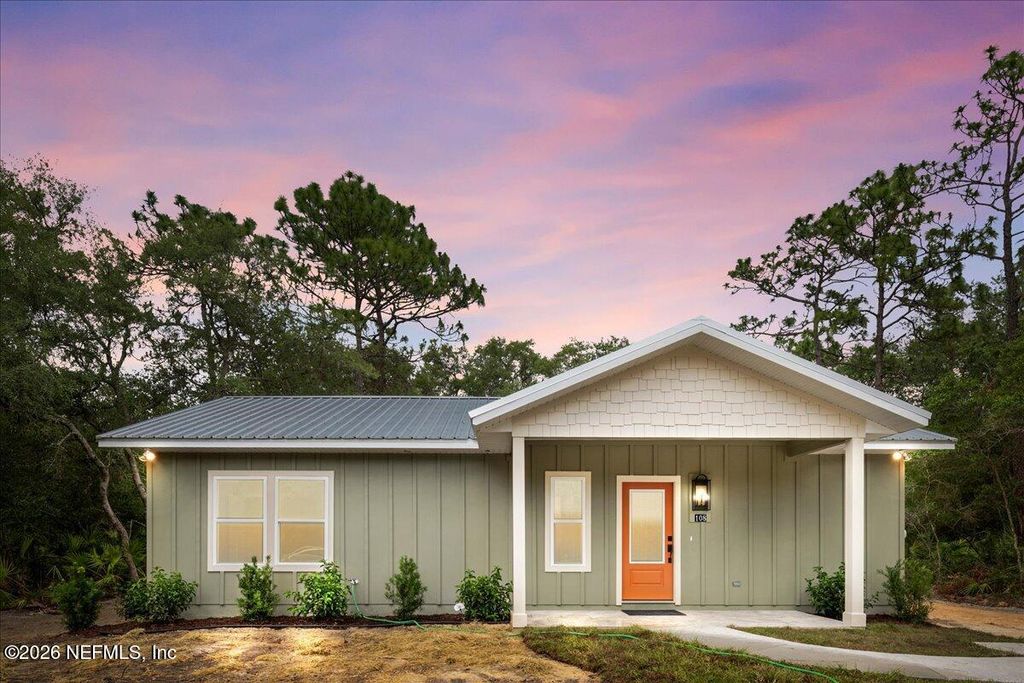 108 PAMELA Street, Interlachen, FL 32148