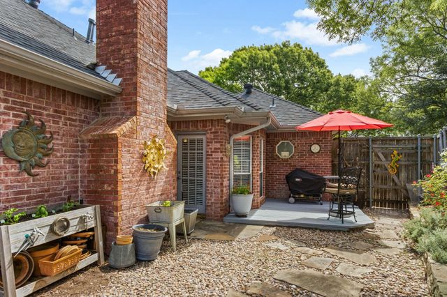 1327 Lakewood Drive, Mckinney, TX 75072