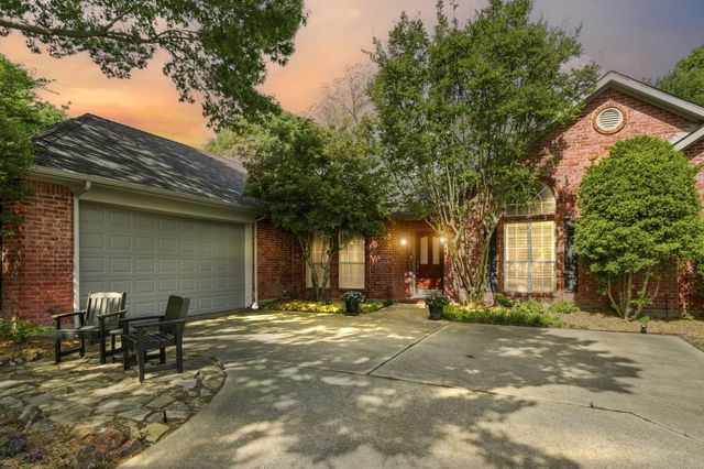 1327 Lakewood Drive, Mckinney, TX 75072