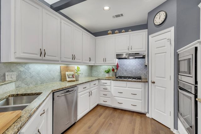 1327 Lakewood Drive, Mckinney, TX 75072