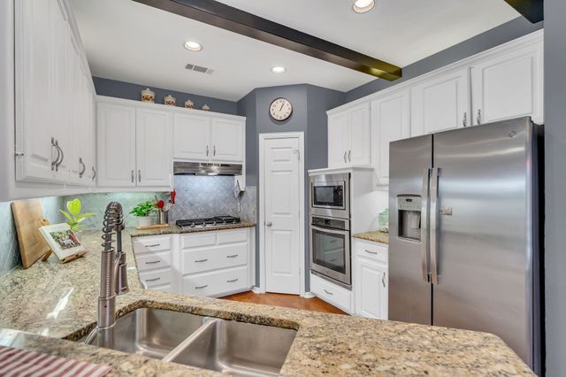 1327 Lakewood Drive, Mckinney, TX 75072