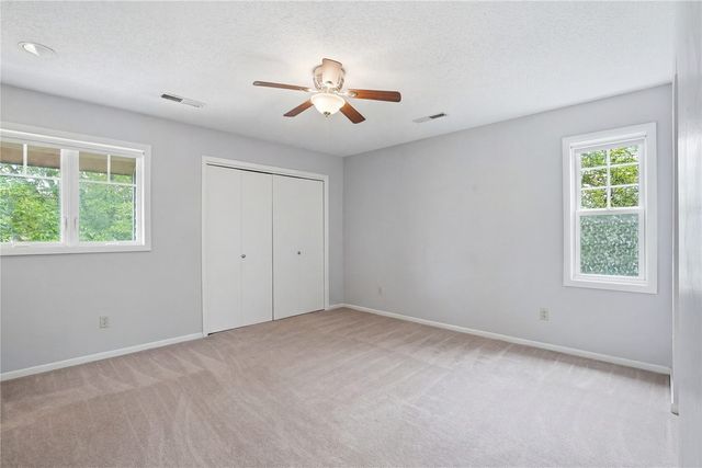 1932 Holiday Road, Coralville, IA 52241