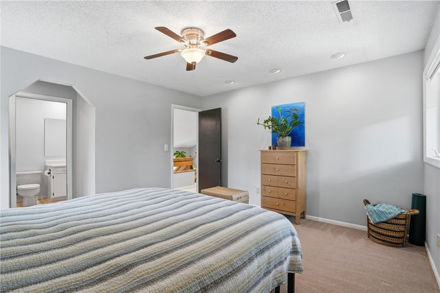 1932 Holiday Road, Coralville, IA 52241