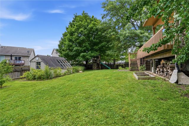 1932 Holiday Road, Coralville, IA 52241