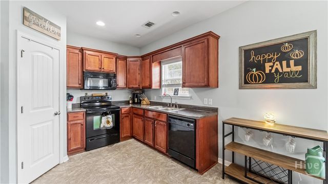 144 Murray Crossing Boulevard NE, Ludowici, GA 31316