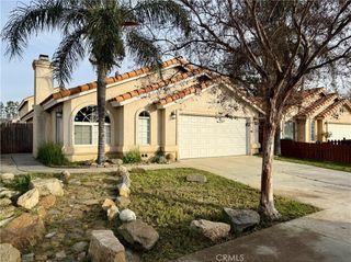 372 Via Capri, Hemet, CA 92545