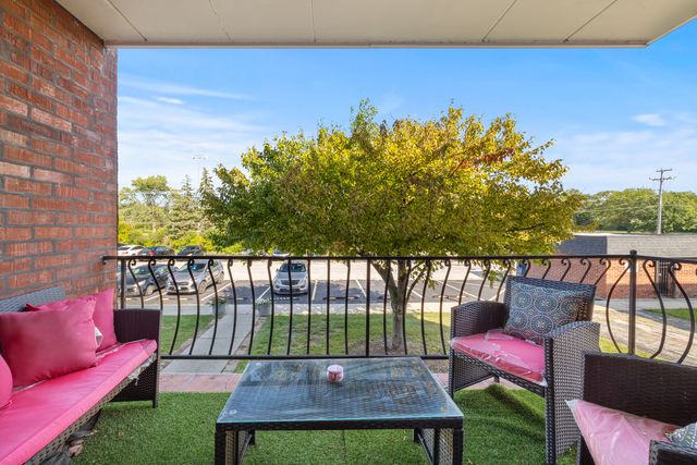 17006 Novak Drive 101, Hazel Crest, IL 60429