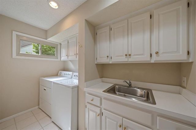 2326 W 95 Street, Leawood, KS 66206