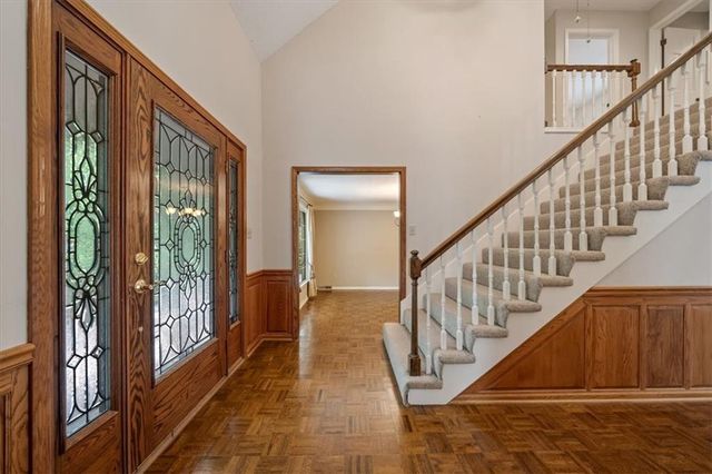 2326 W 95 Street, Leawood, KS 66206