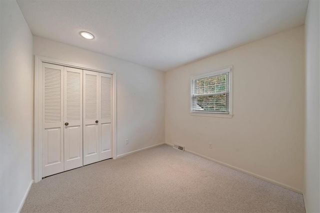 2326 W 95 Street, Leawood, KS 66206