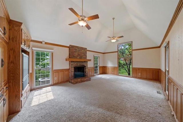 2326 W 95 Street, Leawood, KS 66206