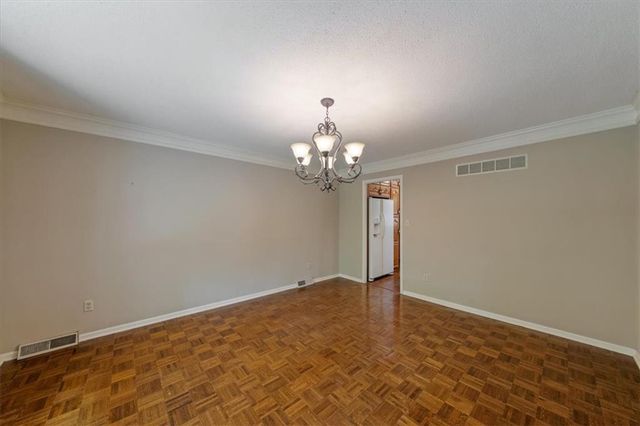 2326 W 95 Street, Leawood, KS 66206