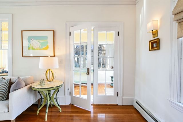 6 Clinton Pl, New Bedford, MA 02740