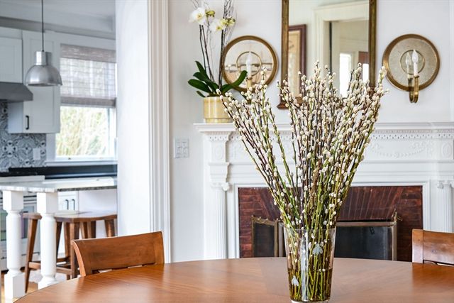 6 Clinton Pl, New Bedford, MA 02740