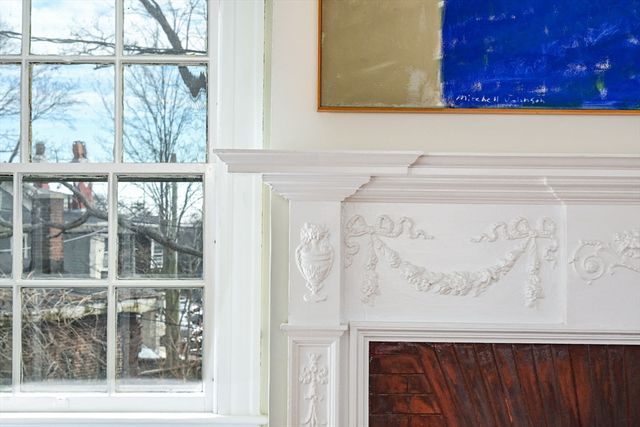 6 Clinton Pl, New Bedford, MA 02740