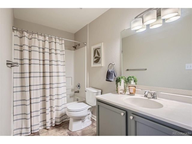8469 Little Rock Way 201, Highlands Ranch, CO 80126