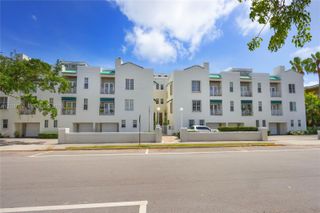 5801 SW 74th Terrace 3, South Miami, FL 33143