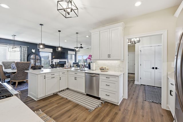 110 Classic Court, Versailles, KY 40383