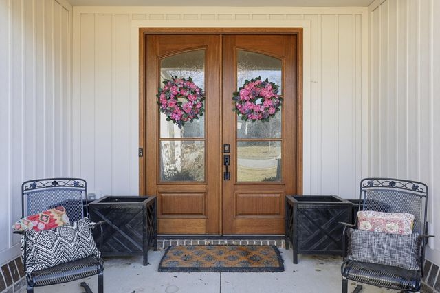 110 Classic Court, Versailles, KY 40383