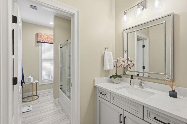 110 Classic Court, Versailles, KY 40383