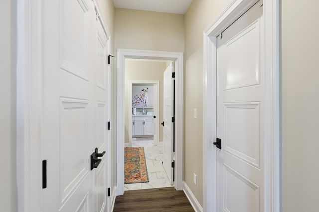 110 Classic Court, Versailles, KY 40383