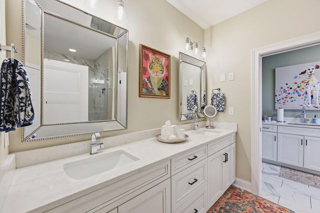 110 Classic Court, Versailles, KY 40383