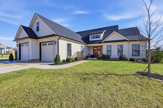 110 Classic Court, Versailles, KY 40383