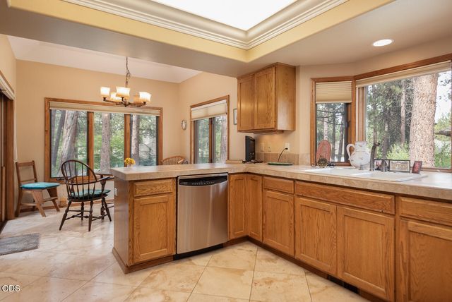 60894 Willow Creek Loop, Bend, OR 97702