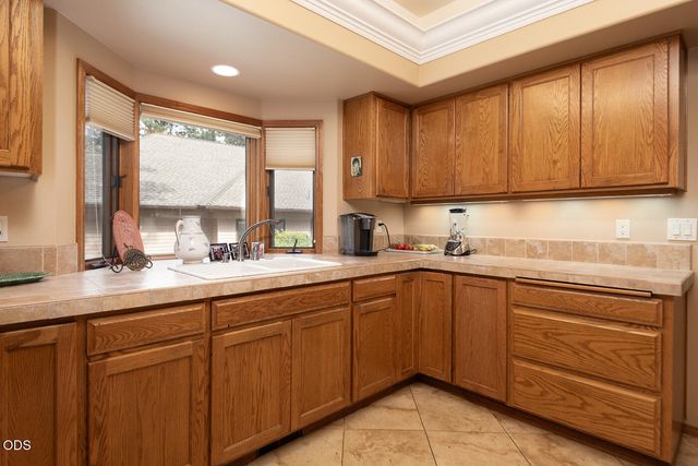 60894 Willow Creek Loop, Bend, OR 97702