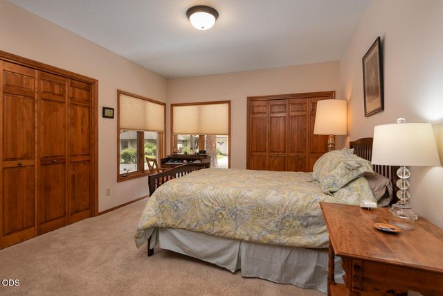 60894 Willow Creek Loop, Bend, OR 97702