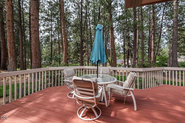 60894 Willow Creek Loop, Bend, OR 97702