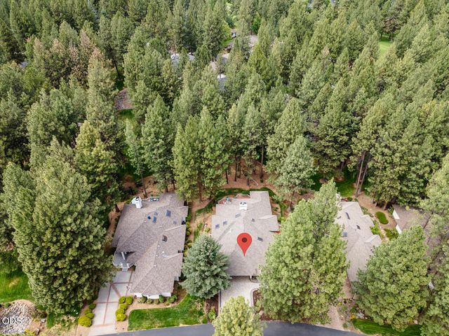 60894 Willow Creek Loop, Bend, OR 97702