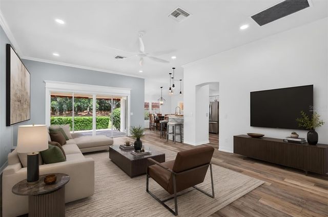 522 LOMA PASEO DRIVE, The Villages, FL 32159